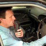 США: все автомобили оснастят алкотестерами через 10 лет