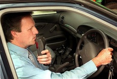 США: все автомобили оснастят алкотестерами через 10 лет