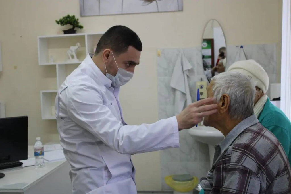 Картинка врач осмотр.jpg